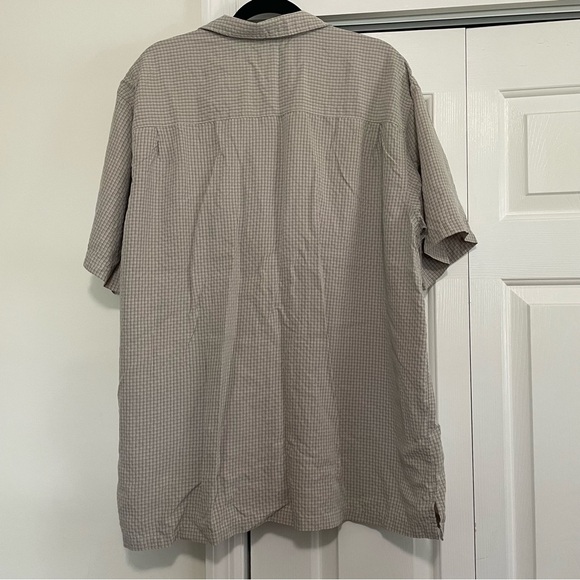 Columbia Men's Lightweight Button Up Shirt Lightweight Tan/Green Size XXL - Picture 4 of 7